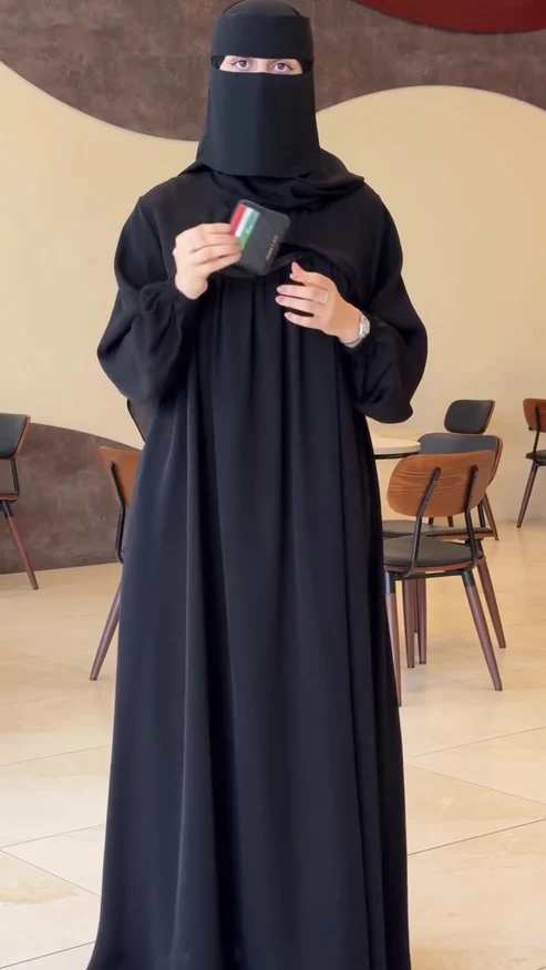 Premium Front Pleated Saudi Nida Abaya with Niqab – Elegant Modest Wear (Black) - Image 4
