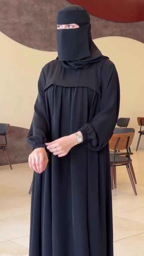 Premium Front Pleated Saudi Nida Abaya with Niqab – Elegant Modest Wear (Black) - Image 6
