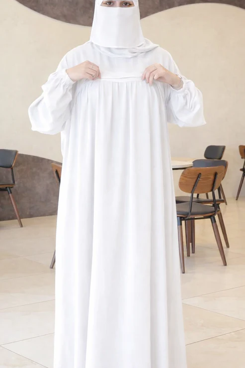 Premium Front Pleated Saudi Nida Abaya with Niqab – Elegant Modest Wear (Black) - Image 3