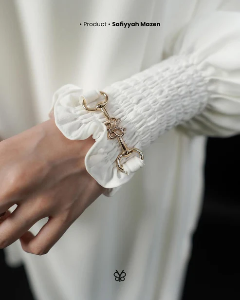 Premium White Abaya with Khimar Attached Nose Piece