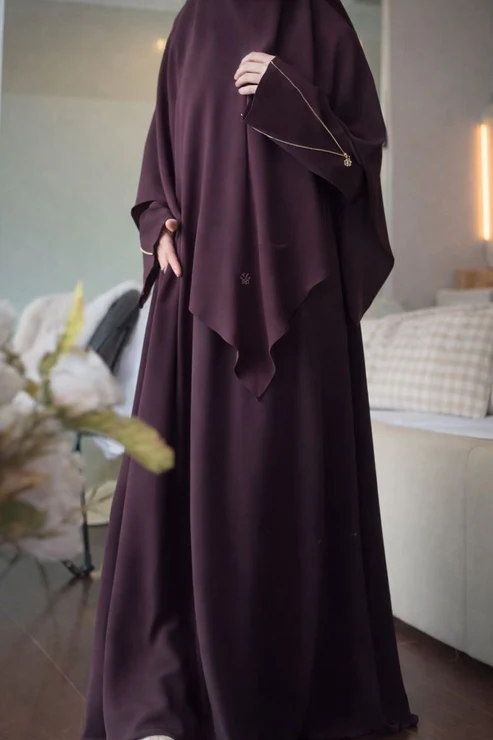 Premium 3-Piece Imported Saltosh Abaya Set Elegant Zipper Sleeve Design Perfect for Hajj & Umrah - Image 5