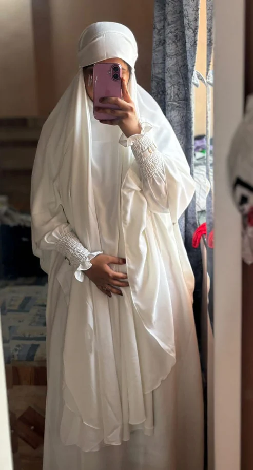 ✨ Presenting: Burkhawala Premium White Abaya with Attached Khimar & Nose Piece ✨ - Image 5