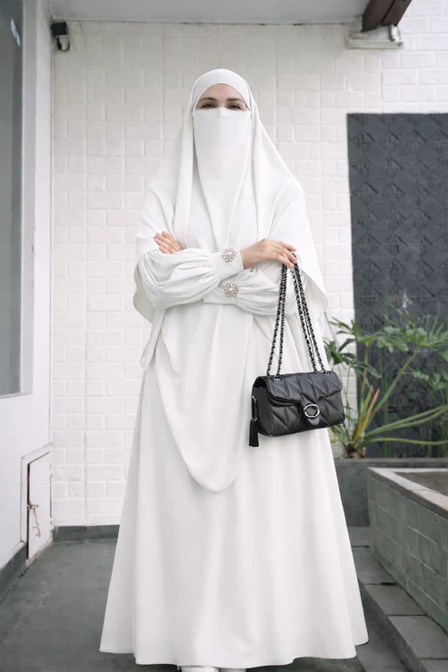 Premium 3-Piece Imported Saltosh Abaya Set Elegant Sleeve Design | Modest Wear – Burkhawala - Image 4